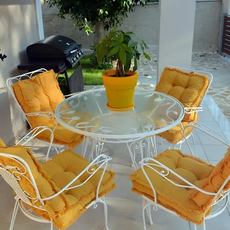 John & Angelo Holiday home *